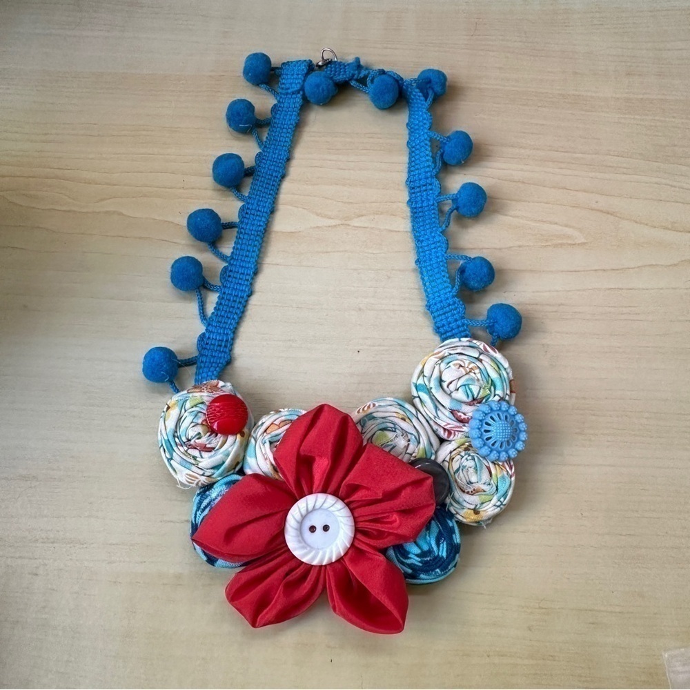 Sew Darn Cute - Fabric flower button necklace handmade turquoise and red